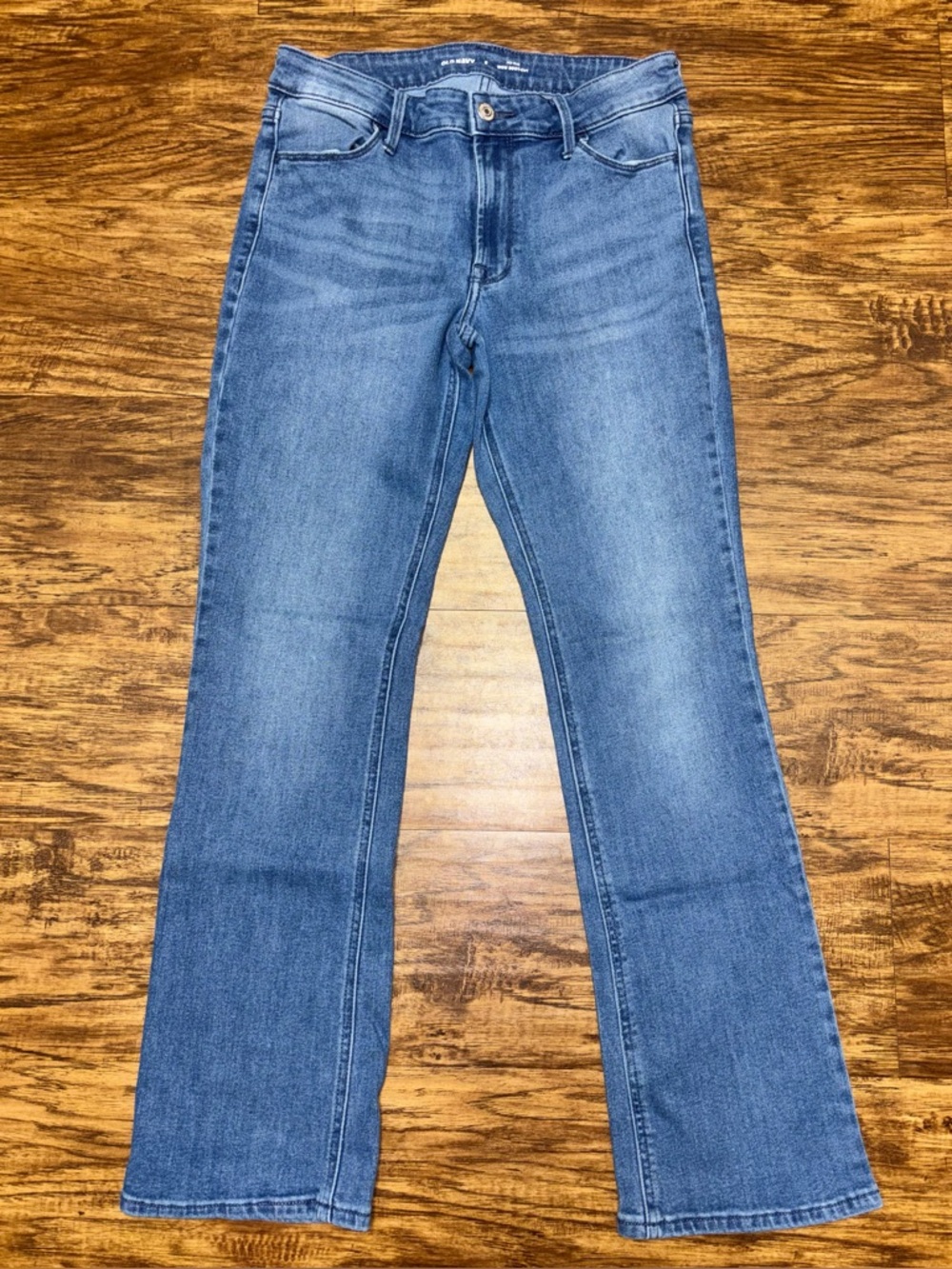 Old Navy Mid Rise Wow Bootcut Jeans Size 8